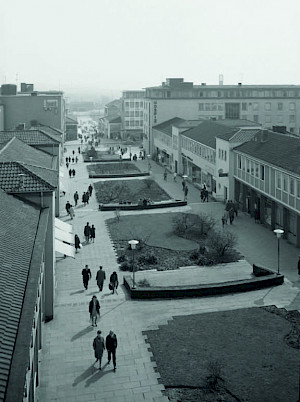 Abb. 1: Vogelperspektive Treppenstraße, Ende der 1950er Jahre<br/>© Günther Becker