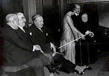 Guilly d’Herbemont bei der offiziellen Vorstellung des ersten Weißen Stocks im Cercle  de l’Union Interalliée am 7. Februar 1931 in Paris.<br/>Foto: Presseagentur Meurisse, Paris, Sammlung Tobias Stuntebeck